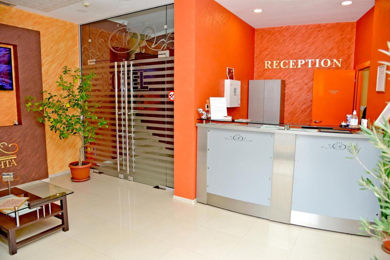 Dream Hotel Sliven Buitenkant foto