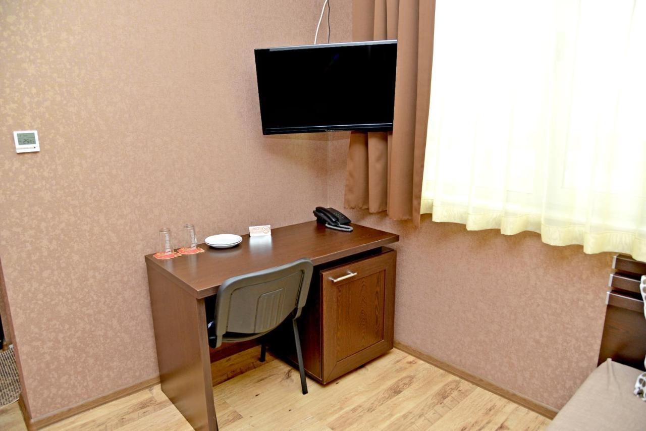 Dream Hotel Sliven Buitenkant foto