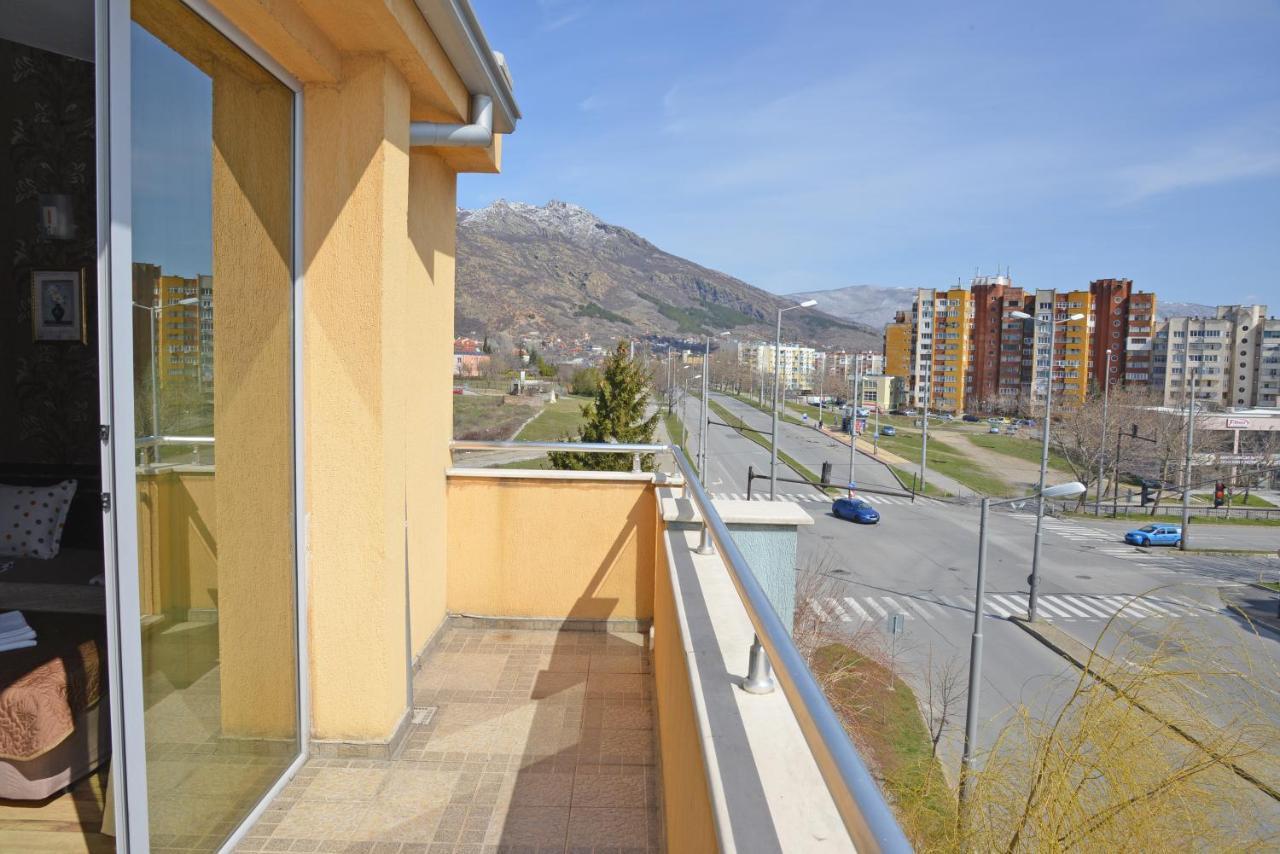 Dream Hotel Sliven Buitenkant foto