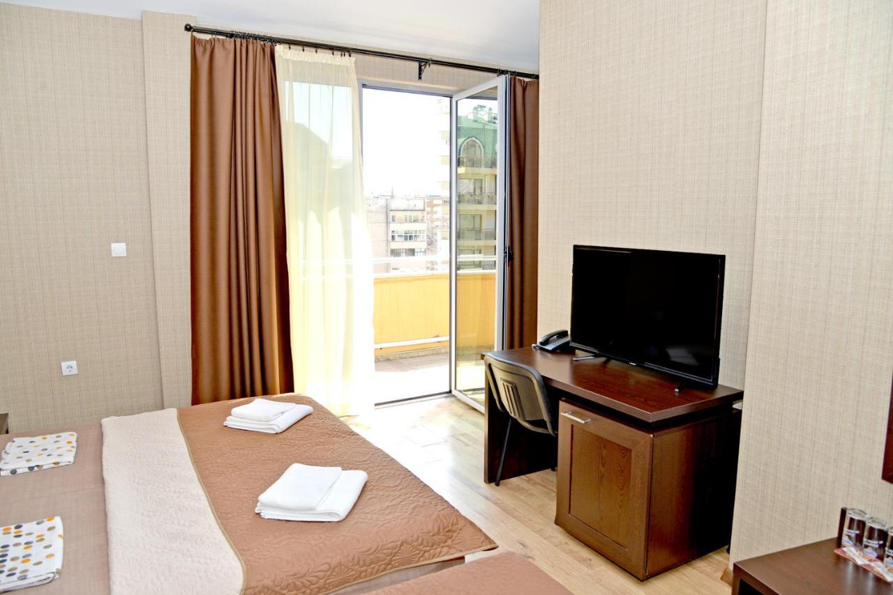 Dream Hotel Sliven Buitenkant foto