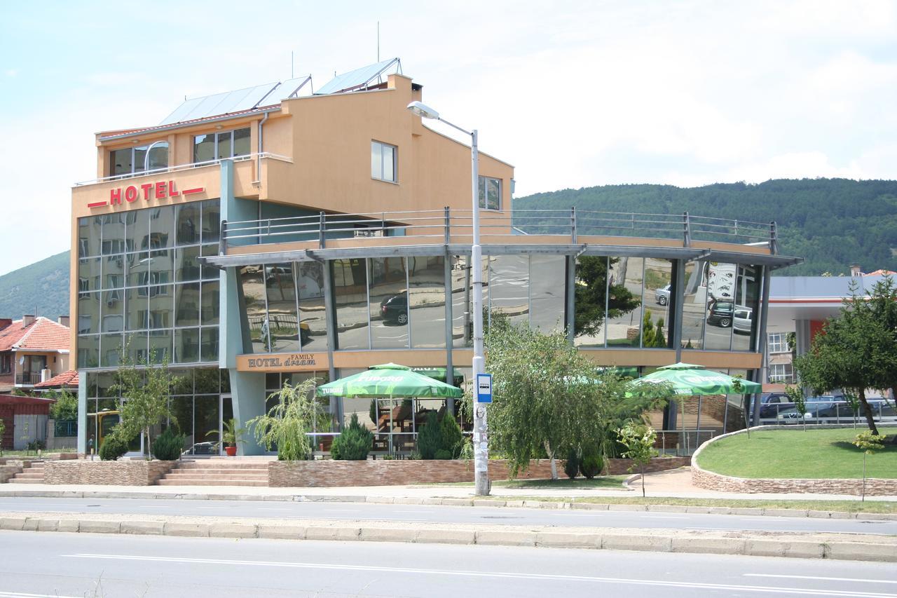 Dream Hotel Sliven Buitenkant foto